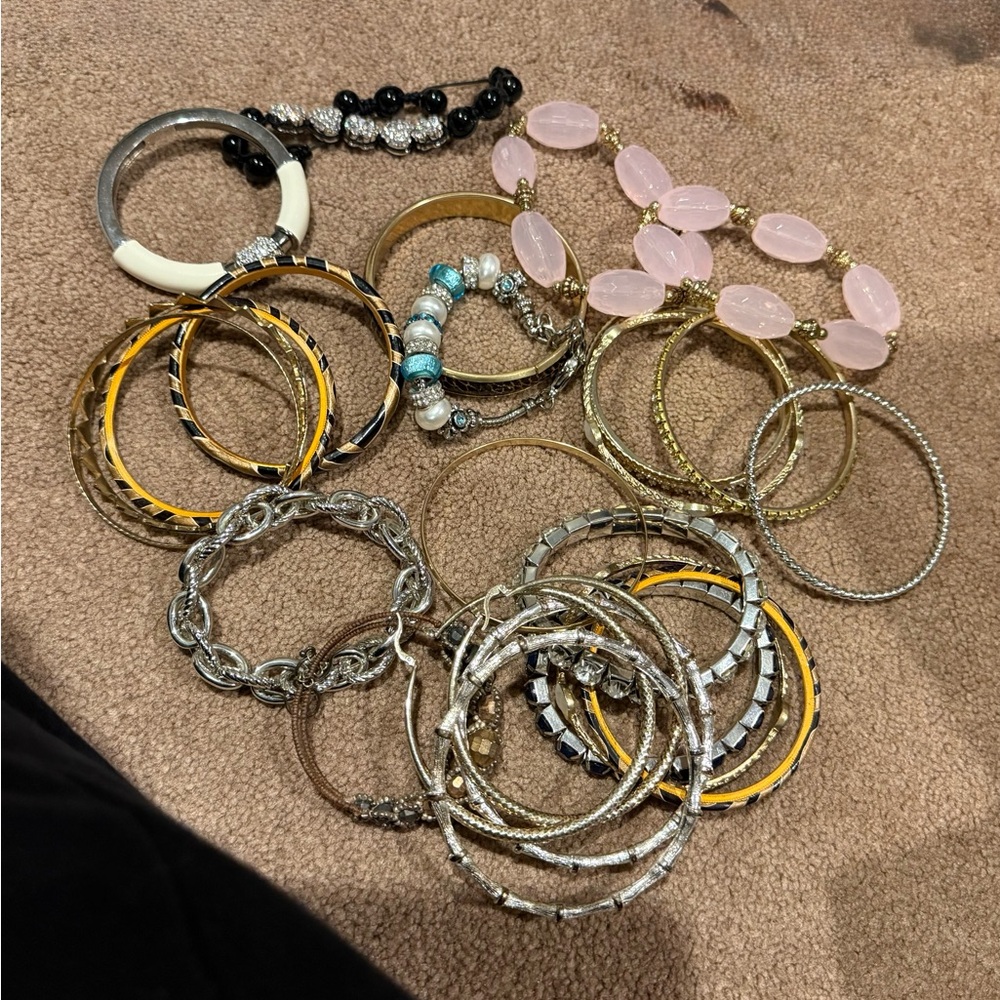 Mixed bracelets approx 25 Elegant Mixed Color Bangle Set